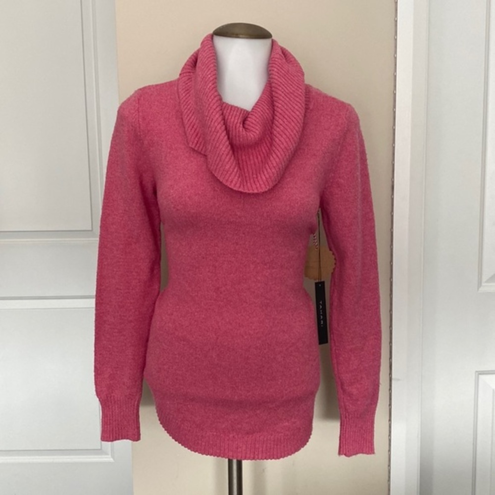 NWT! Tahari‎ Perfect Pink Turtleneck Sweater